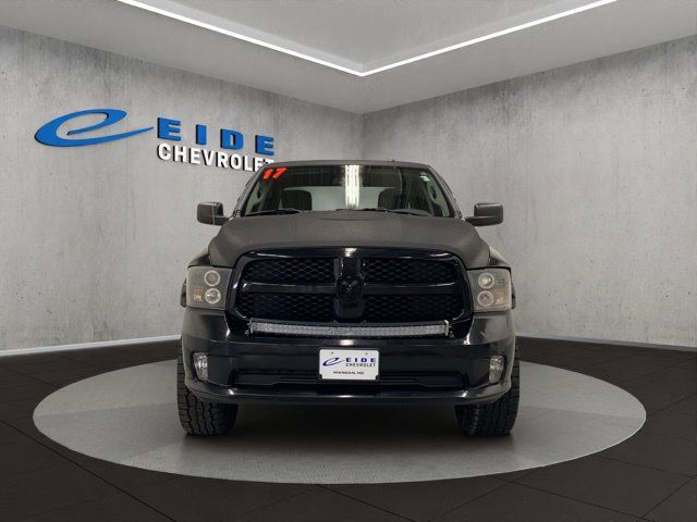 Used 2017 RAM 1500 Express w/ Black Ram 1500 Express Group AWD/4WD image 8