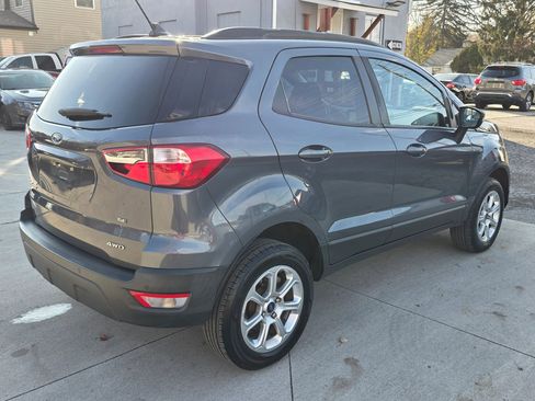 Used 2019 Ford EcoSport SE image 3