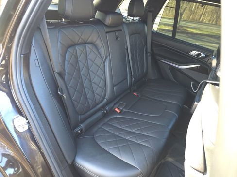 Used 2023 BMW X5 xDrive45e w/ Executive Package image 18