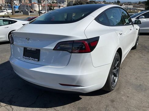 Used 2023 Tesla Model 3 Standard Range image 81