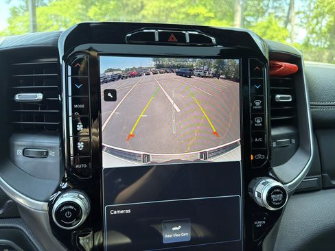 Used 2023 RAM 1500 Laramie AWD/4WD image 41