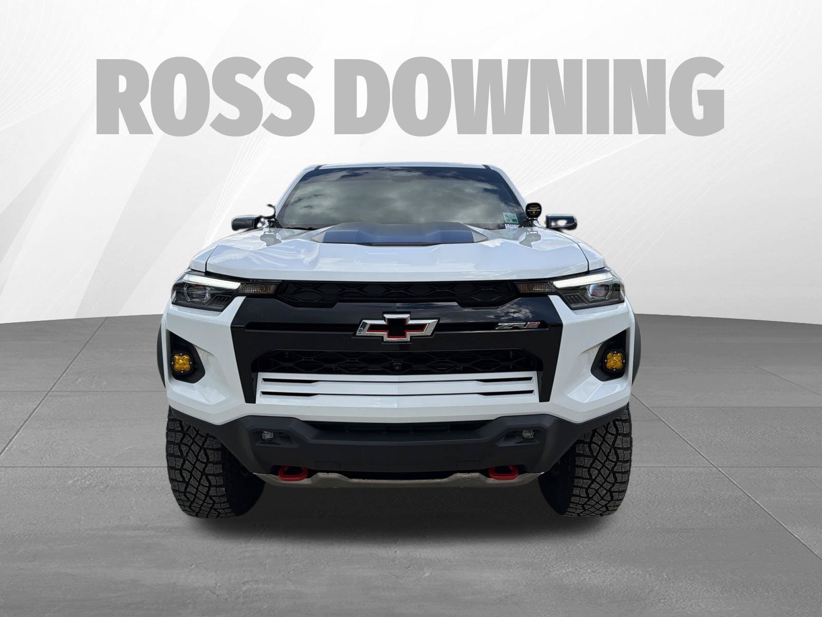 Used 2026 Chevrolet Colorado ZR2 w/ Technology Package AWD/4WD image 2