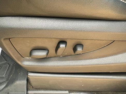 Used 2018 GMC Sierra 1500 SLT image 16