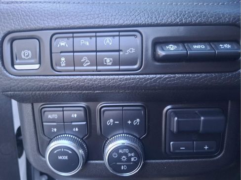 Used 2022 GMC Yukon Denali w/ Max Trailering Package image 25