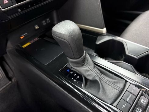 Used 2025 Toyota Camry LE FWD image 20