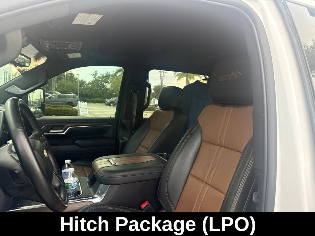 Used 2025 Chevrolet Silverado 3500 High Country w/ High Country Premium Package AWD/4WD image 6