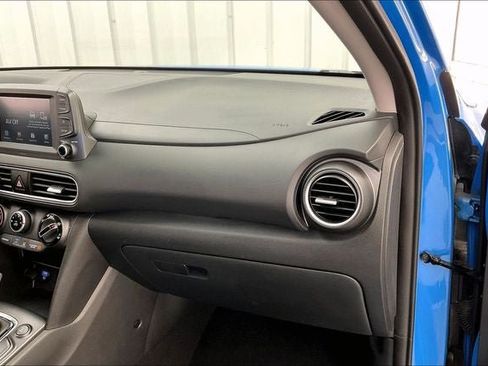 Used 2021 Hyundai Kona SE AWD/4WD image 17