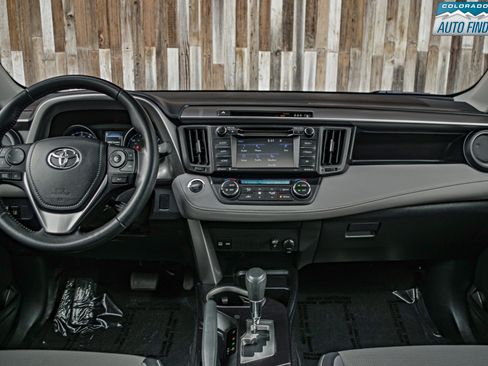 Used 2018 Toyota RAV4 XLE image 16