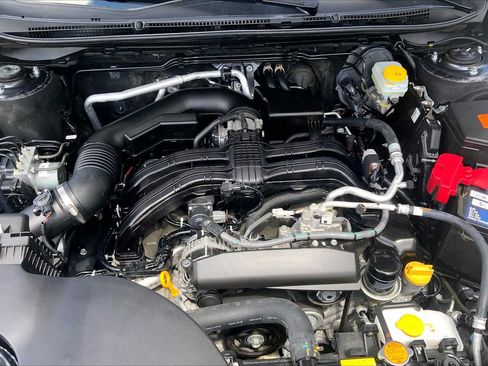 Used 2025 Subaru Outback Premium AWD/4WD image 31