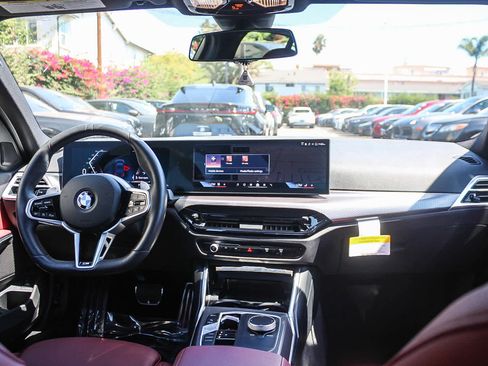 Used 2026 BMW 330i Sedan w/ M Sport Package RWD image 12