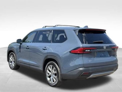 Used 2024 Toyota Grand Highlander AWD Hybrid image 5