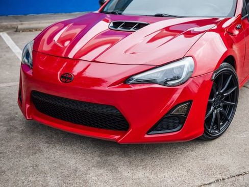 Used 2013 Scion FR-S image 21