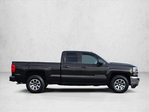 Used 2018 Chevrolet Silverado 1500 LT image 4
