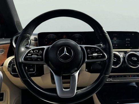 Used 2019 Mercedes-Benz A 220 image 28