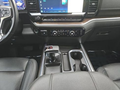 Used 2023 Chevrolet Silverado 1500 RST w/ Convenience Package II AWD/4WD image 3