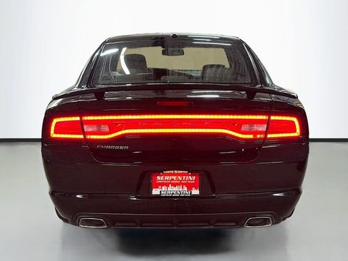 Used 2014 Dodge Charger SXT image 7