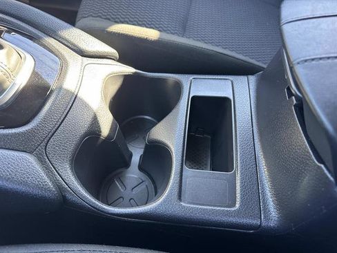 Used 2022 Nissan Rogue Sport S image 21