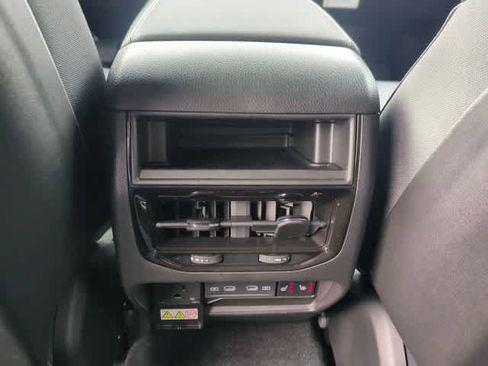 New 2026 Jeep Grand Cherokee Limited image 40