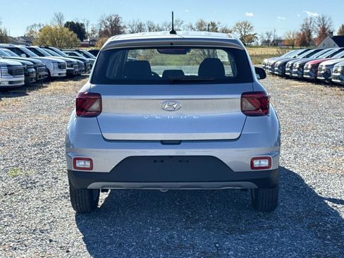 New 2026 Hyundai Venue SE image 13
