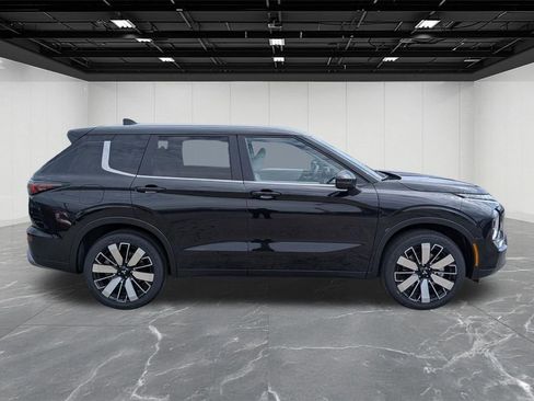 New 2026 Mitsubishi Outlander SE AWD/4WD image 6