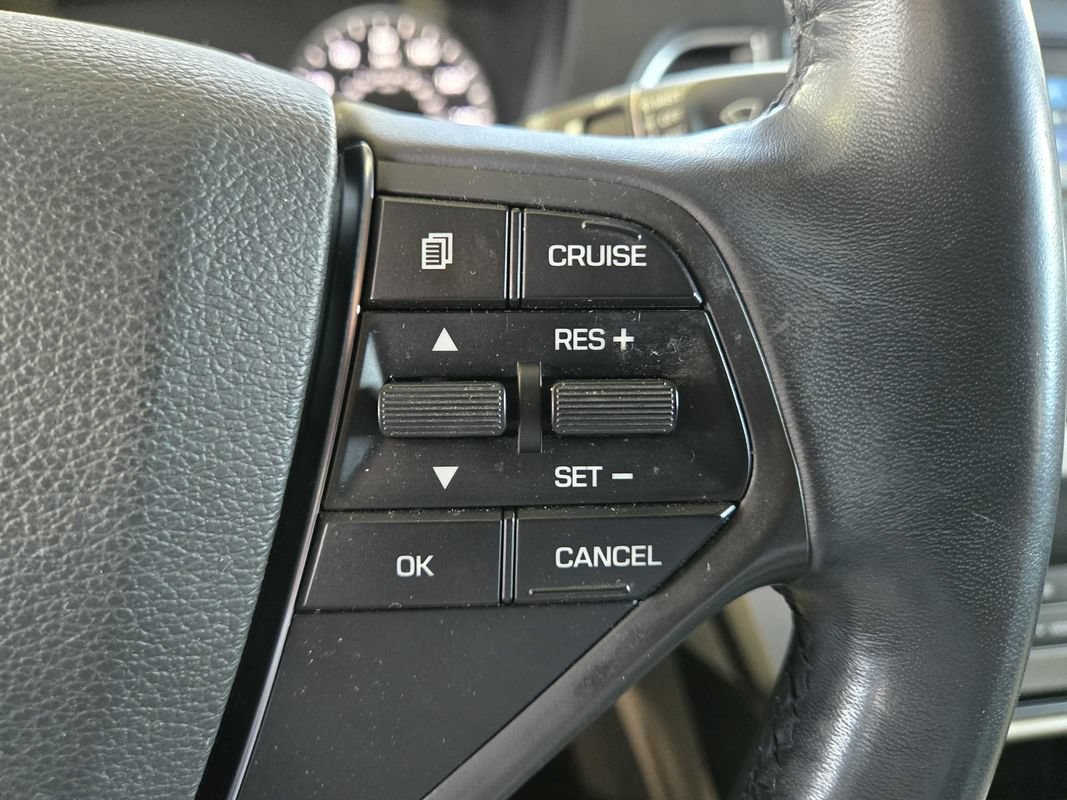 Used 2015 Hyundai Sonata Sport w/ Option Group 03 FWD image 16