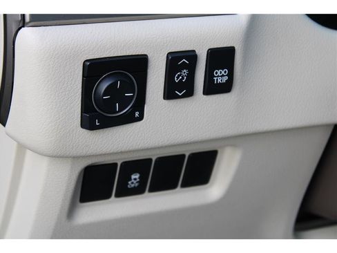 Used 2012 Lexus GX 460 Premium image 15