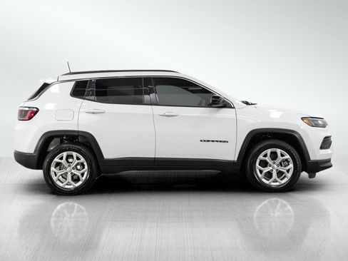 Used 2024 Jeep Compass Latitude AWD/4WD image 6