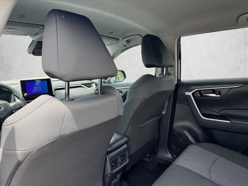 Certified 2025 Toyota RAV4 XLE FWD image 17