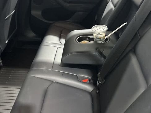 Used 2023 Tesla Model Y Performance image 6