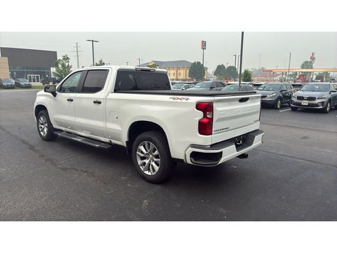 Used 2022 Chevrolet Silverado 1500 Custom AWD/4WD image 4