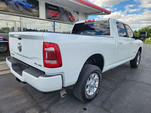 Used 2024 RAM 2500 Laramie AWD/4WD image 3
