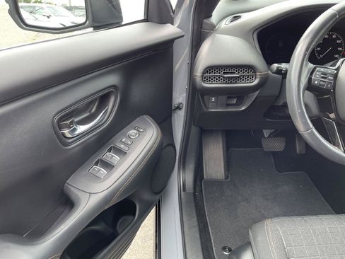 Used 2024 Honda HR-V Sport image 2