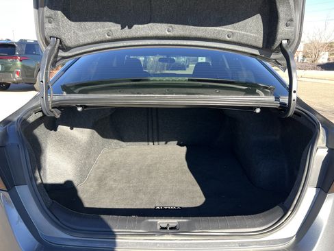 Used 2020 Nissan Altima 2.5 S image 18