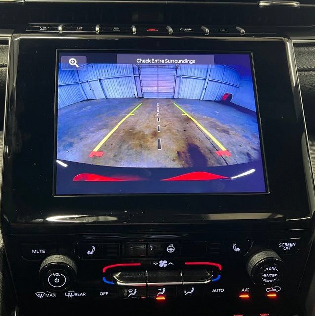 Used 2025 Jeep Grand Cherokee L Altitude RWD image 15