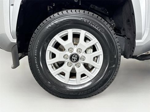 Certified 2024 Toyota Tacoma SR5 image 41