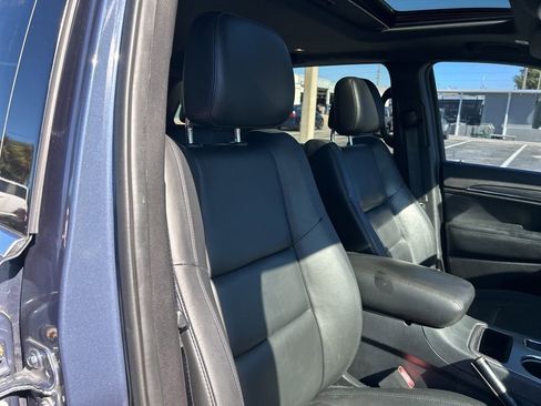 Used 2020 Jeep Grand Cherokee Limited w/ Premium Lighting Group image 23