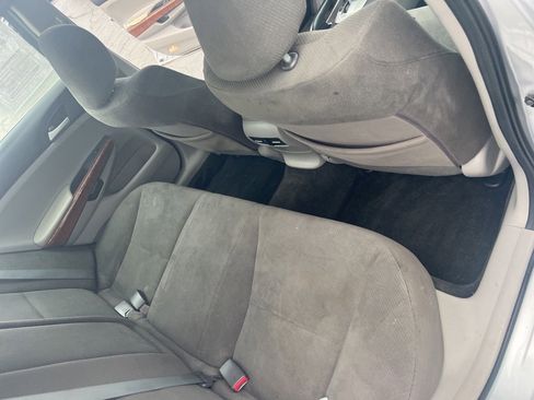 Used 2011 Honda Accord EX image 19