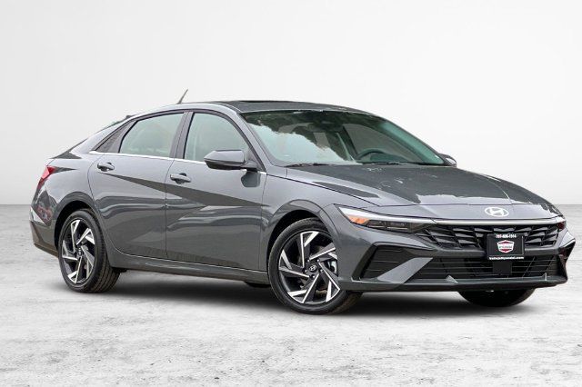 New 2026 Hyundai Elantra Limited FWD image 1