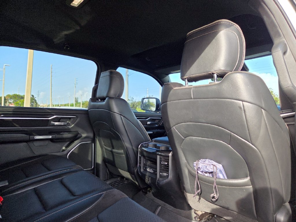 Used 2021 RAM 1500 Laramie RWD image 17