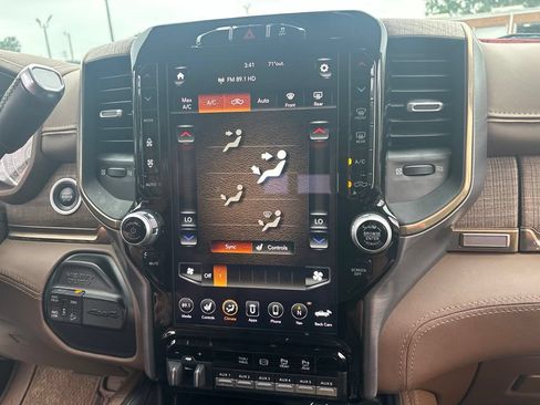 Used 2021 RAM 2500 Limited AWD/4WD image 19