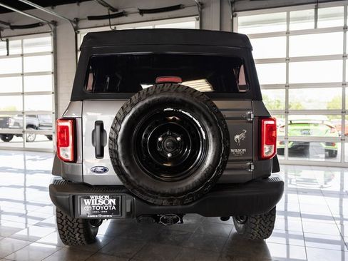 Used 2021 Ford Bronco Black Diamond image 4