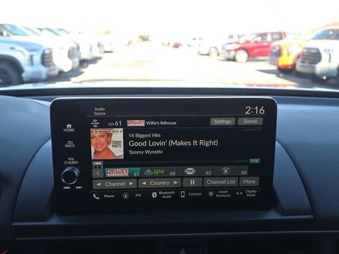 Used 2025 Honda Pilot EX-L image 18