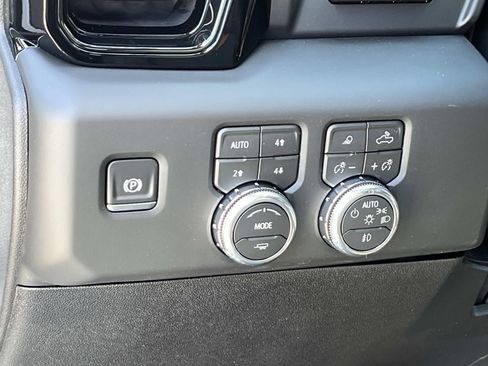 New 2026 GMC Sierra 2500 AT4 w/ AT4 Premium Plus Package image 26