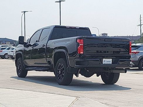 Used 2026 Chevrolet Silverado 2500 LTZ w/ LTZ Plus Package AWD/4WD image 6