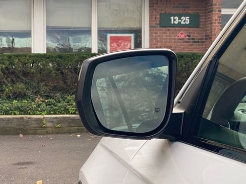 New 2025 Jeep Grand Cherokee Laredo w/ Luxury Tech Group I image 15