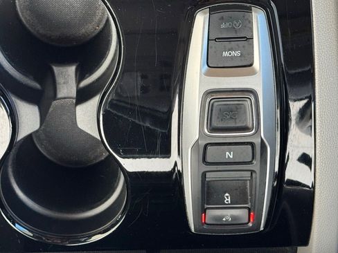 Used 2016 Honda Pilot Touring image 33