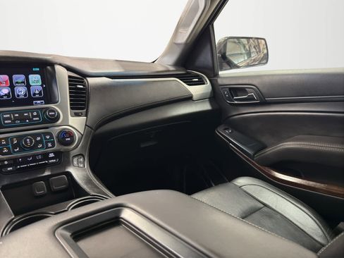 Used 2018 GMC Yukon SLT image 24