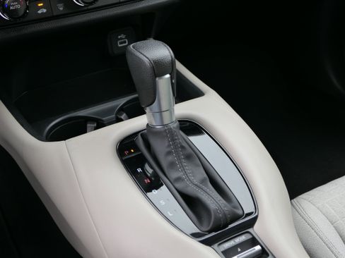 Used 2023 Honda HR-V LX image 20