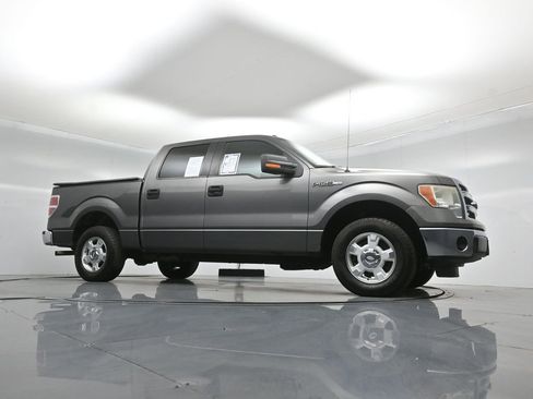 Used 2013 Ford F150 XLT w/ Mid Equipment Group image 3