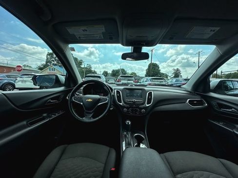 Used 2018 Chevrolet Equinox LT FWD image 20